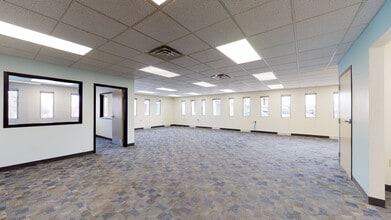 4600 W 77th St, Edina, MN to rent Matterport 3D Scan- Image 1 of 6