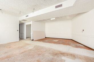 45-939 Kamehameha Hwy, Kaneohe, HI for rent Building Photo- Image 1 of 7