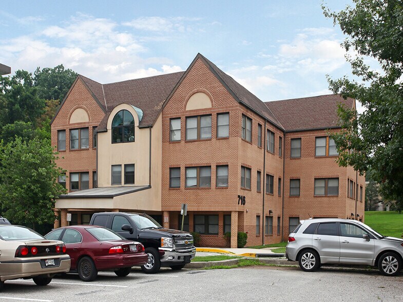 716 Maiden Choice Ln, Catonsville, MD 21228 UK