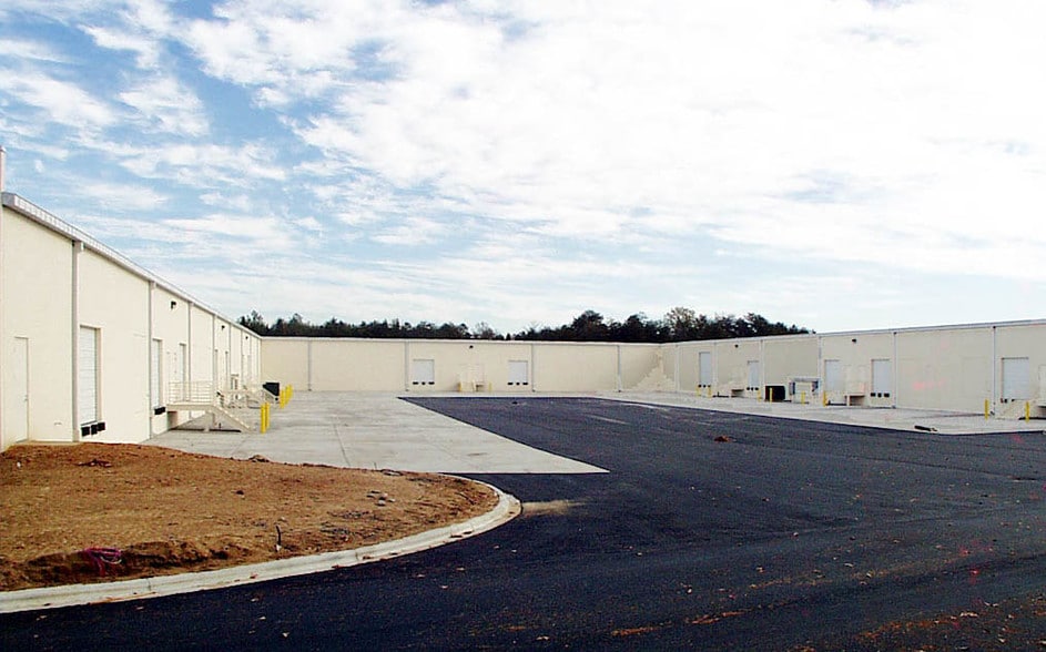 2401 Whitehall Park Dr, Charlotte, NC to rent - Other - Image 2 of 22