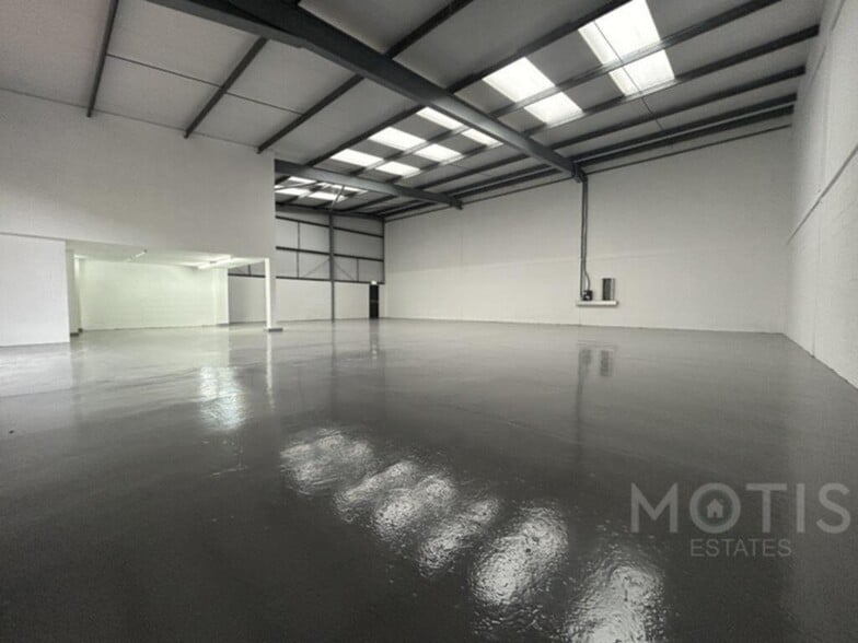 Barnfield Rd, Folkestone to rent - Building Photo - Image 3 of 24