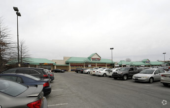 601-699 Naamans Rd, Claymont, DE for rent Building Photo- Image 1 of 2