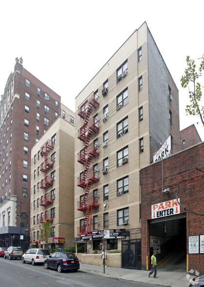 181 E 161st St, Bronx, NY for sale - Building Photo - Image 1 of 1