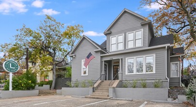 2306 Lake Austin Blvd, Austin, TX for rent Building Photo- Image 1 of 18