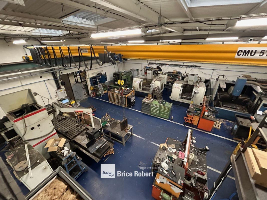 Light Industrial in Saint Priest for sale Interior Photo- Image 1 of 6