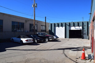 Warehouse w/ Yard and heavy power - Commercial Property