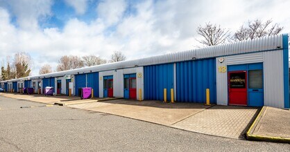 Breach Rd, Grays to rent Building Photo- Image 1 of 3