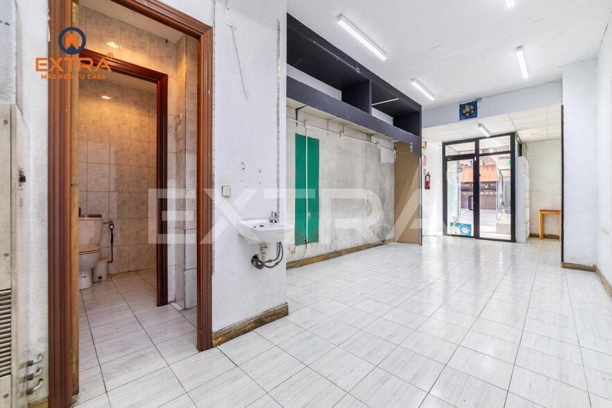 Retail in Madrid, Madrid to rent - Interior Photo - Image 3 of 5