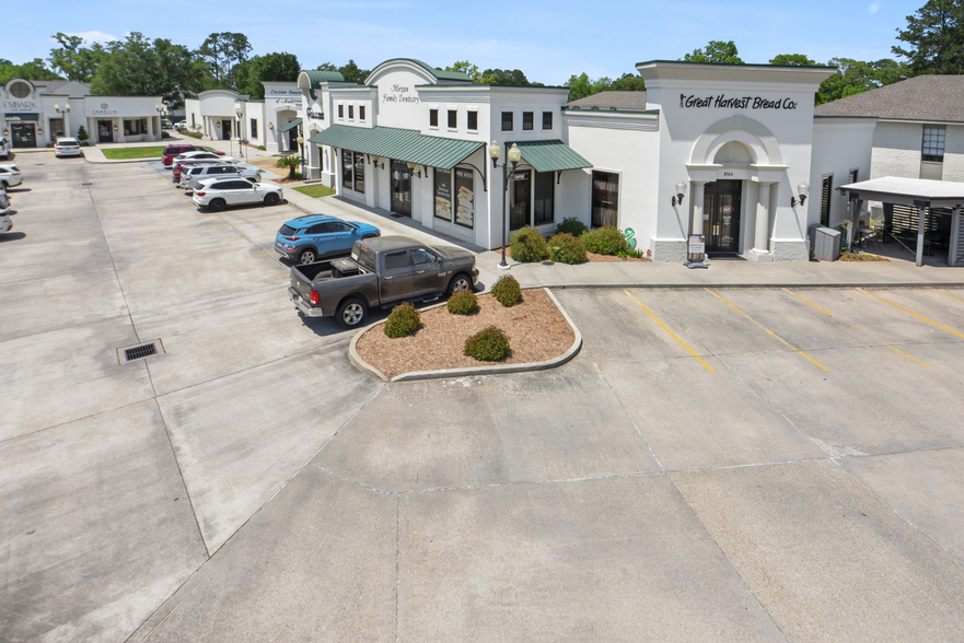 854 Kaliste Saloom Rd, Lafayette, LA for rent - Building Photo - Image 1 of 3