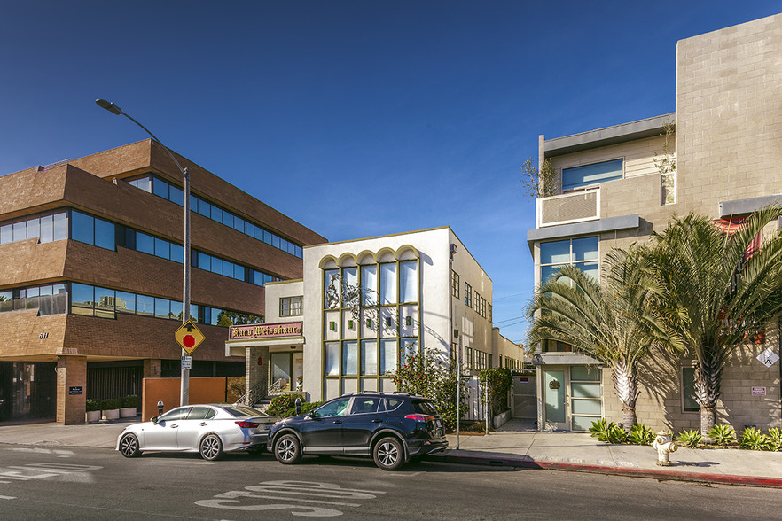 627 N Larchmont Blvd, Los Angeles, CA for sale - Building Photo - Image 1 of 1