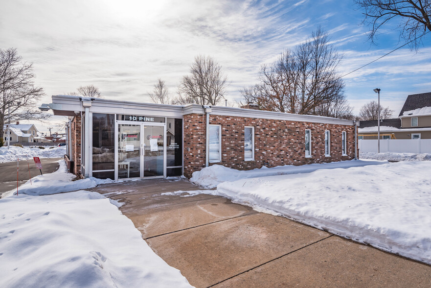 10 Pine St, Plainville, CT for sale - Building Photo - Image 1 of 1