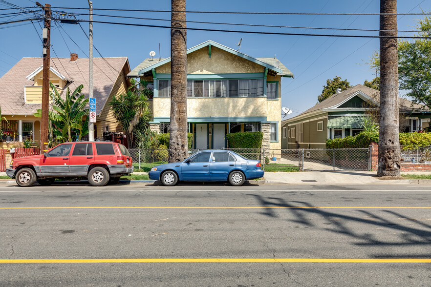 2713 Darwin Ave, Los Angeles, CA for sale - Building Photo - Image 2 of 7