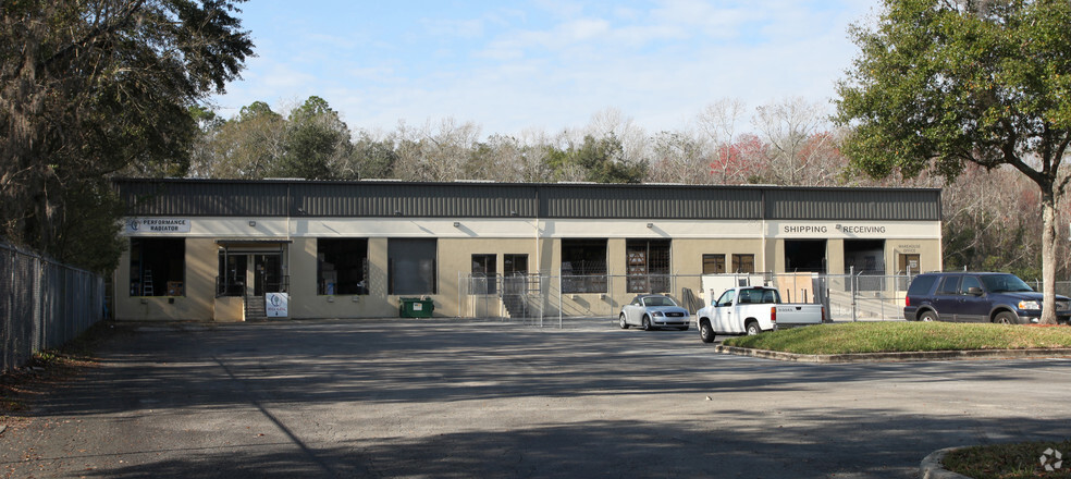 8570 Philips Hwy, Jacksonville, FL for rent - Building Photo - Image 2 of 2