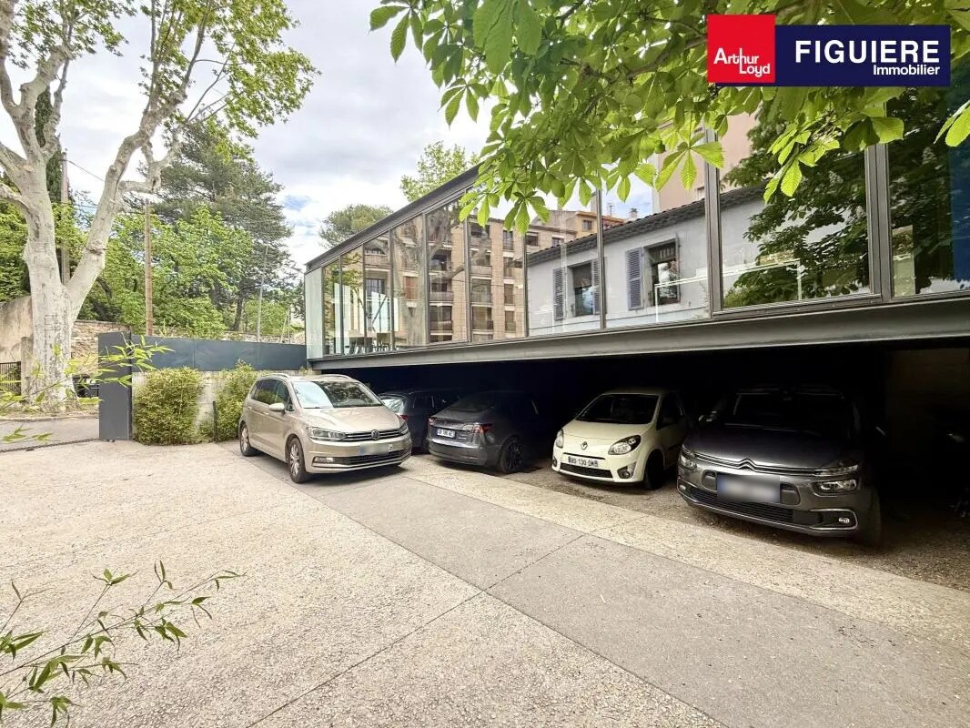 70 Cours Gambetta, Aix-en-Provence to rent Building Photo- Image 1 of 9
