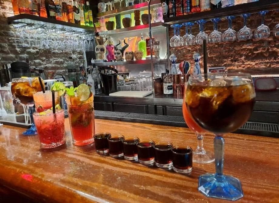 Retail in Madrid, Madrid to rent Interior Photo- Image 1 of 5