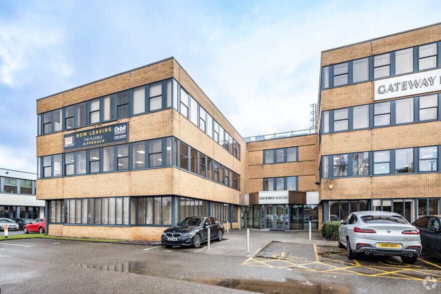 Styal Rd, Manchester to rent - Building Photo - Image 2 of 3