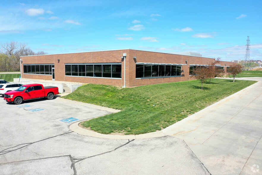 10601 S 72nd St, Papillion, NE for sale - Building Photo - Image 1 of 1