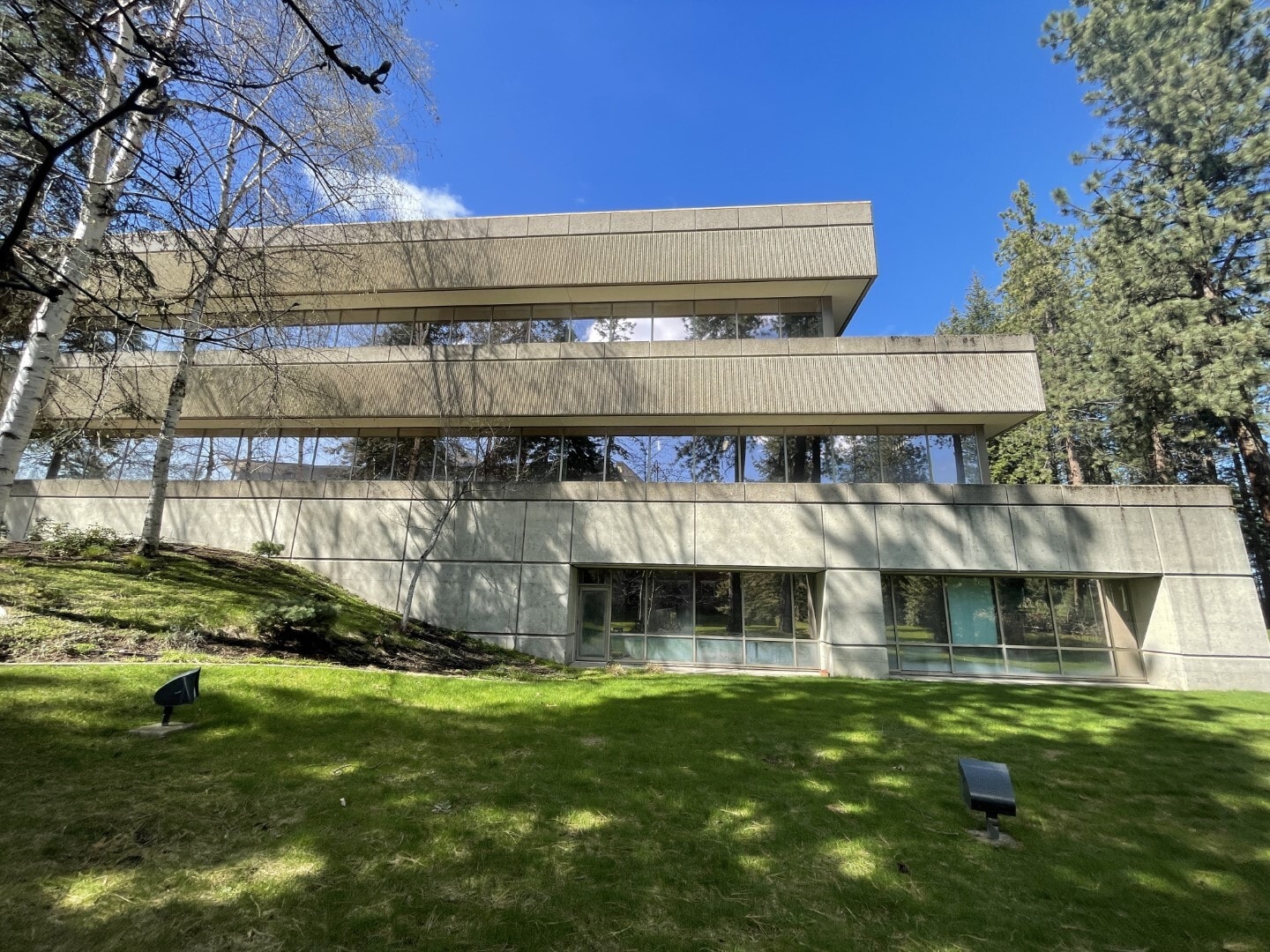 HECLA Office Building & Surplus Land portfolio of 2 properties for sale on LoopNet.co.uk Building Photo- Image 1 of 26