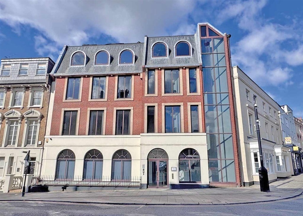 2-4 Sheet St, Windsor for sale Primary Photo- Image 1 of 15