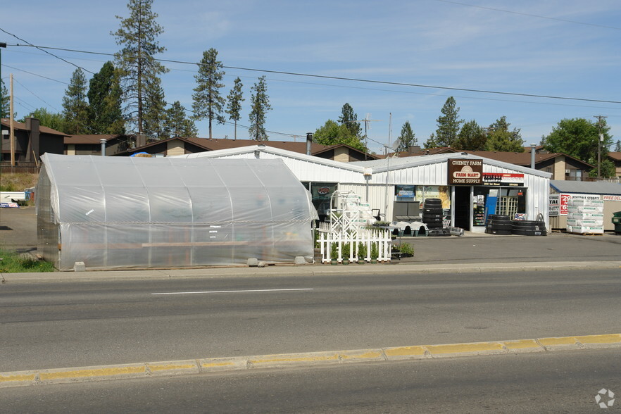 2110 1st St, Cheney, WA for rent - Building Photo - Image 2 of 15