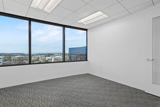 4660 La Jolla Village Dr, San Diego, CA to rent Interior Photo- Image 2 of 11