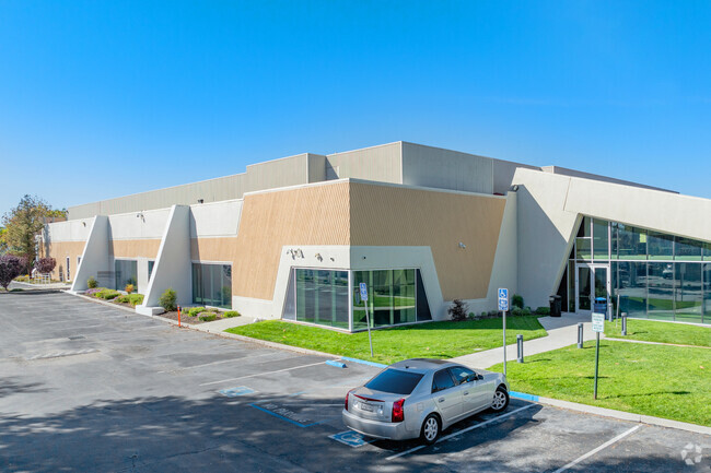 More details for 195 S Milpitas Blvd, Milpitas, CA - Light Industrial for Rent