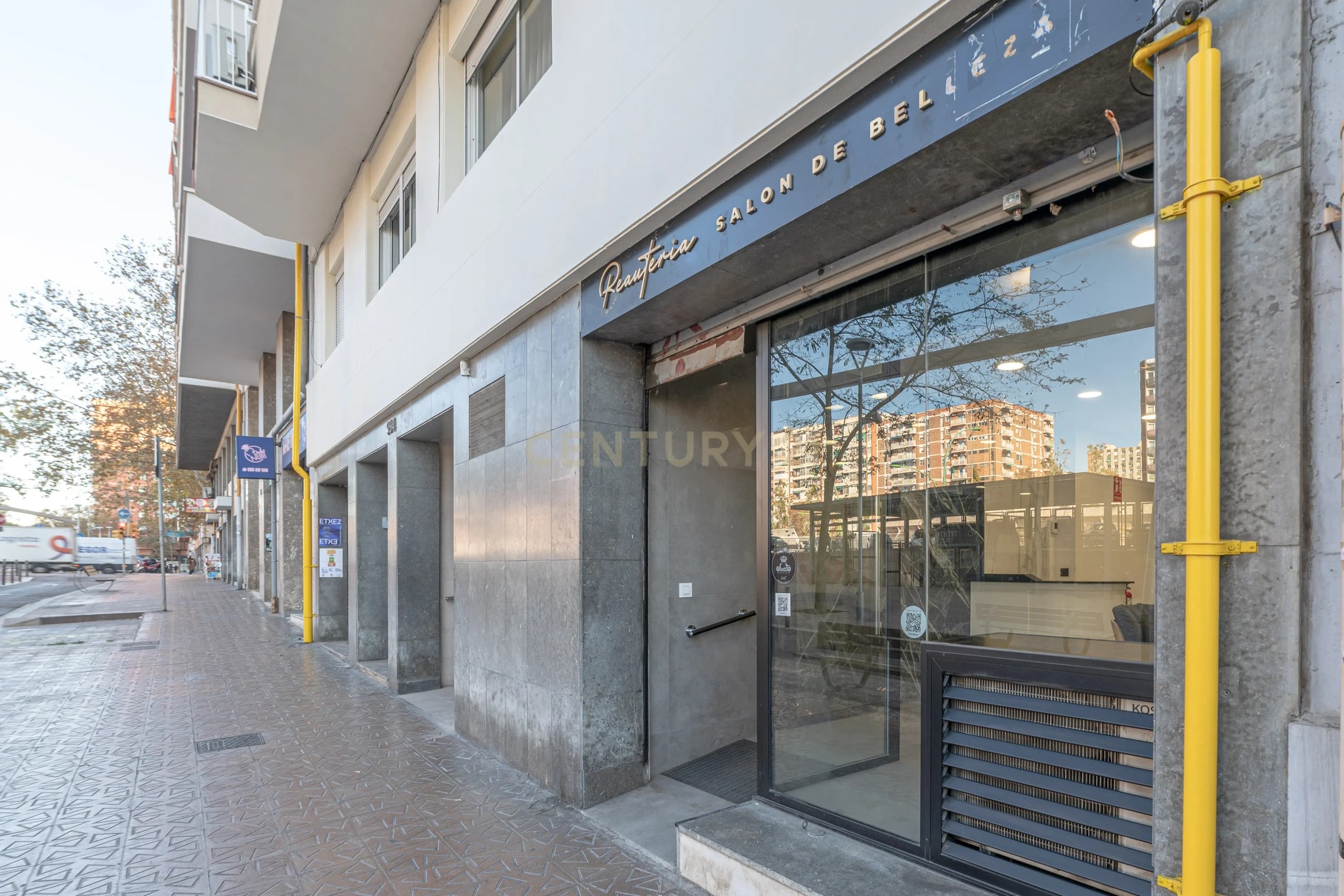 Build-to-Rent in Barcelona, Barcelona for sale Building Photo- Image 1 of 3