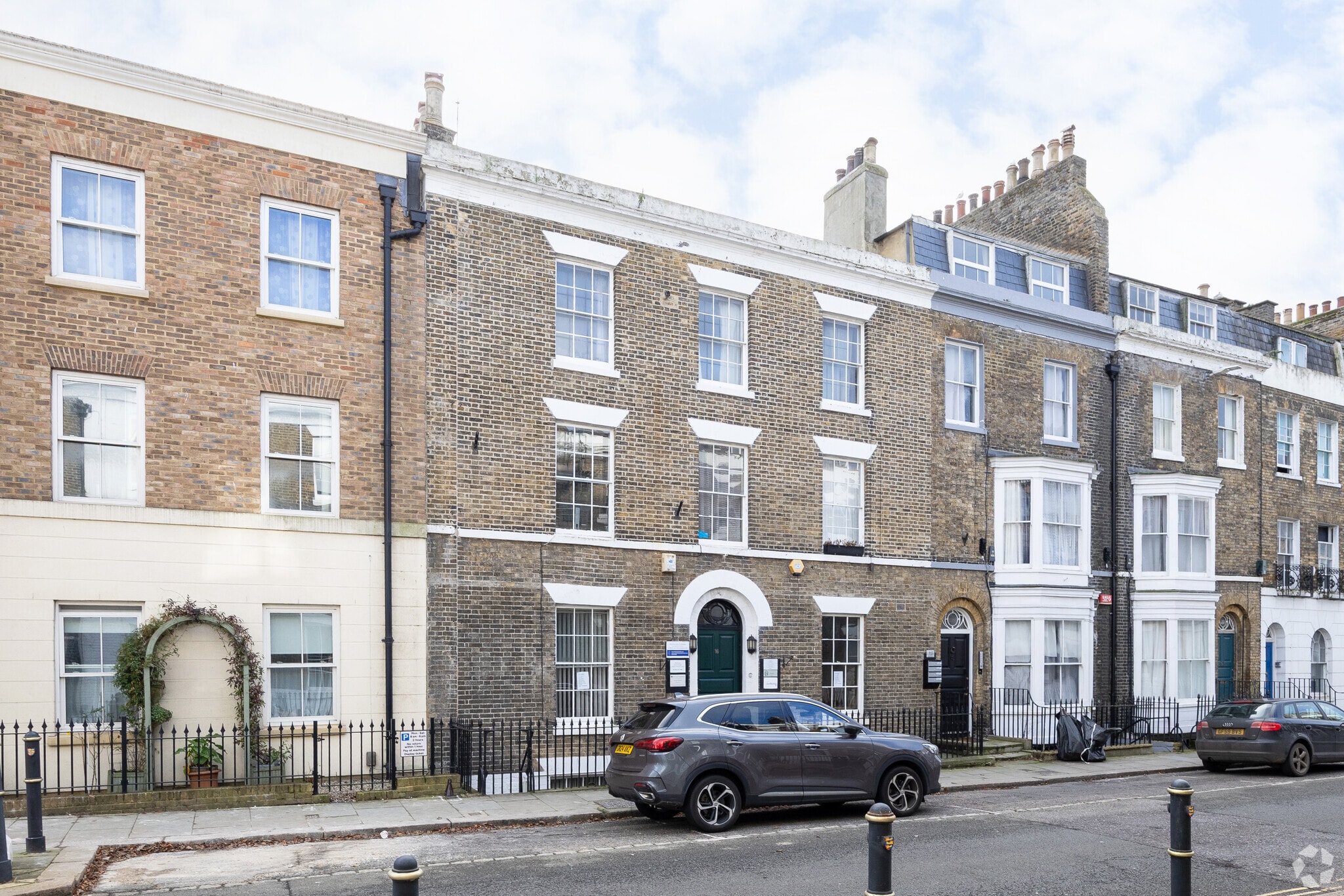 16 Castle St, Dover to rent Building Photo- Image 1 of 3