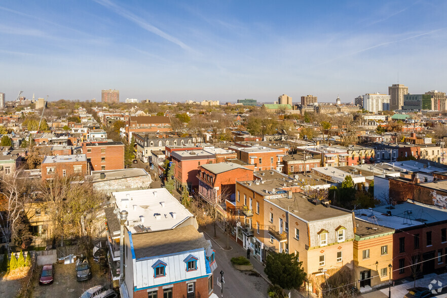 68-70 Av Duluth E, Montréal, QC for sale - Aerial - Image 2 of 4