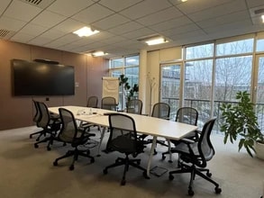 2 Rue René Caudron, Voisins-le-Bretonneux to rent Interior Photo- Image 2 of 4