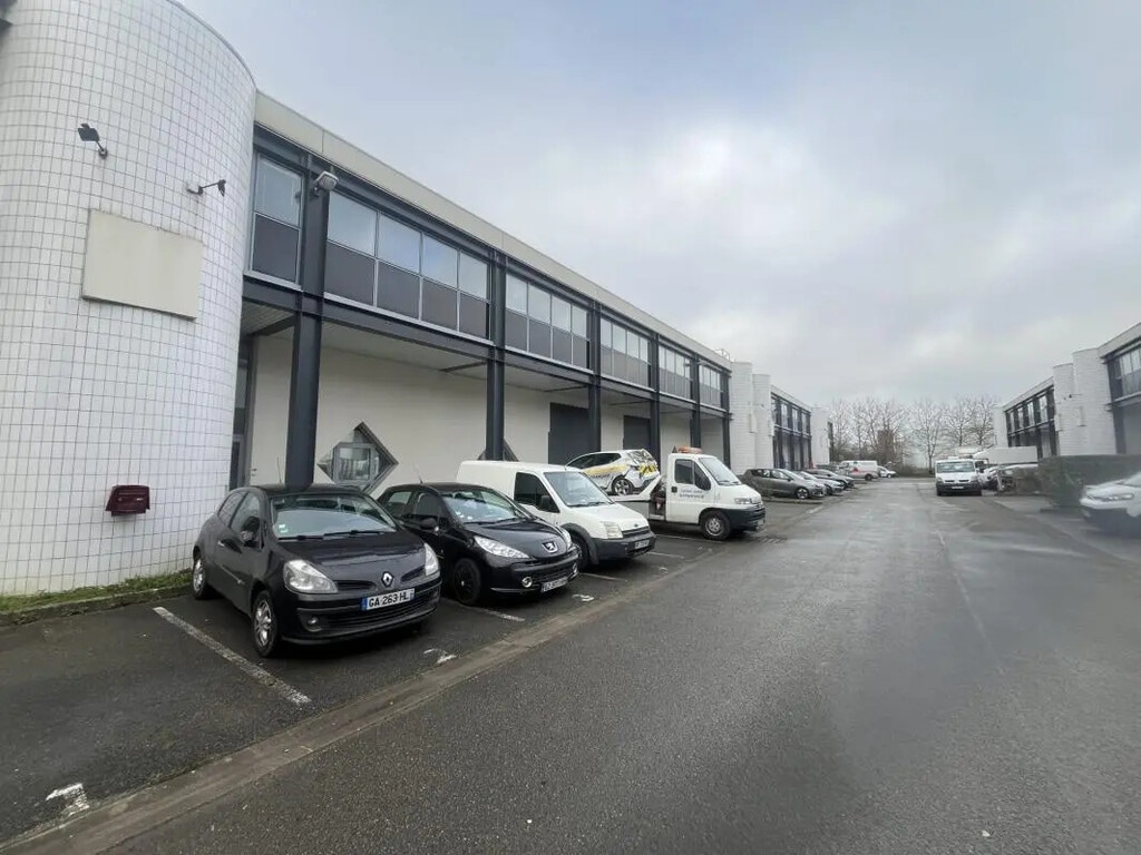 Location Entrepôt 382 m² à 764 m² - Photo 1