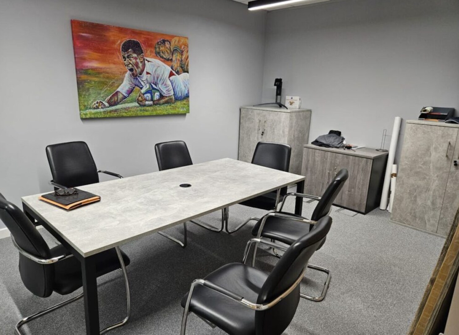 Cranmore Dr, Solihull to rent Interior Photo- Image 1 of 3