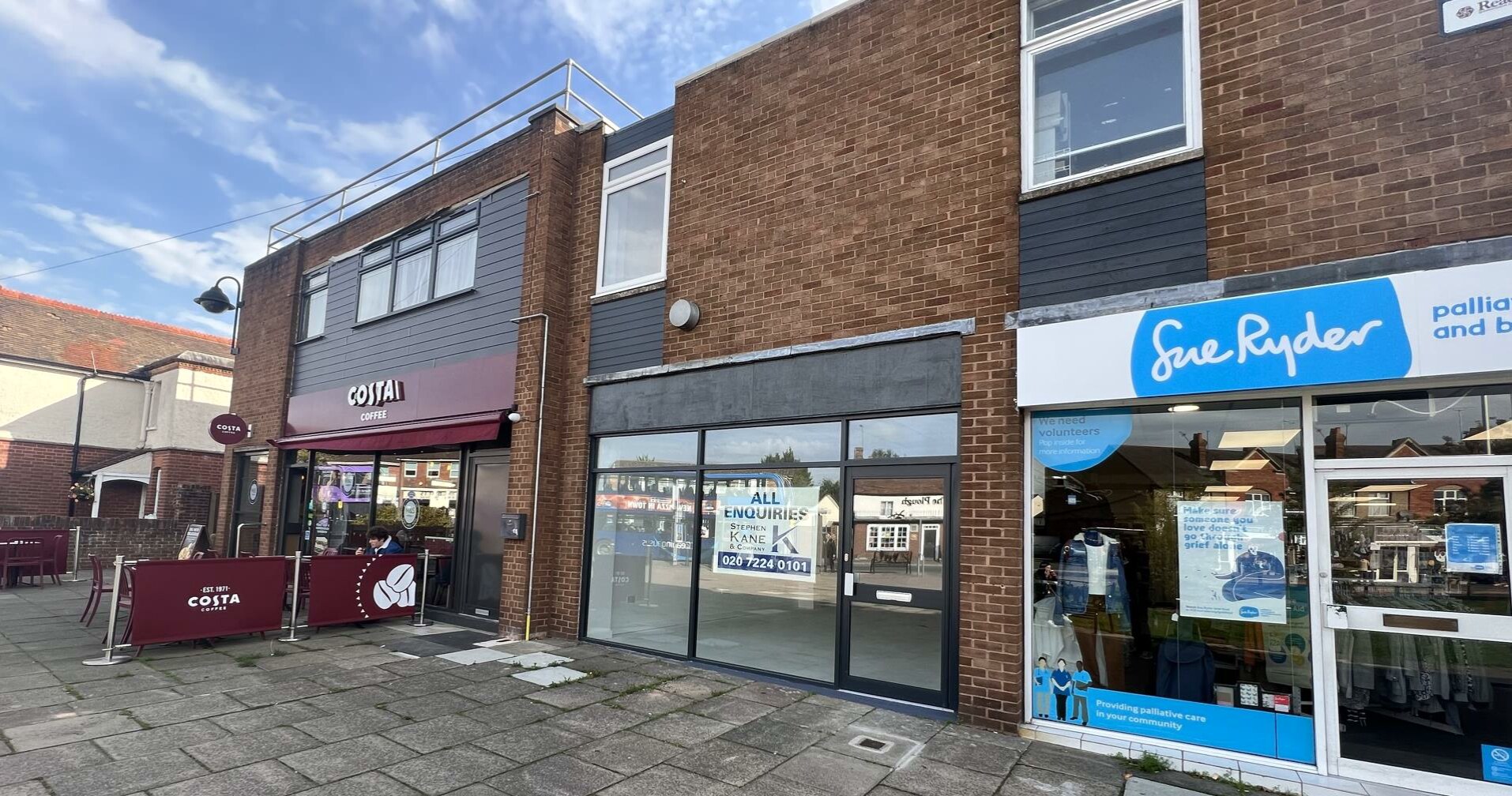 3 The Triangle, Upper Basildon for sale Building Photo- Image 1 of 1