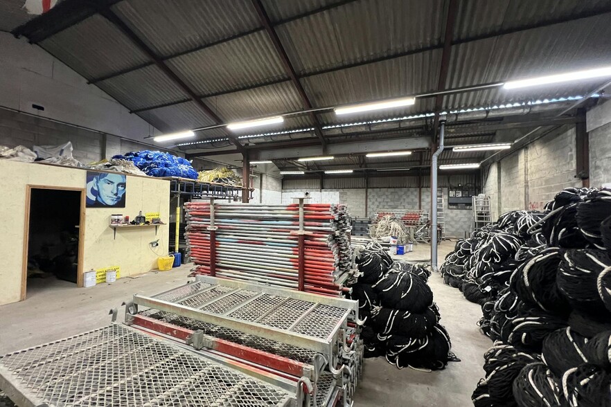 Severn Rd, Bristol to rent - Interior Photo - Image 3 of 4