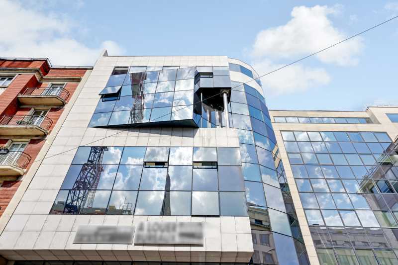 Office in Levallois-Perret to rent - Building Photo - Image 2 of 12