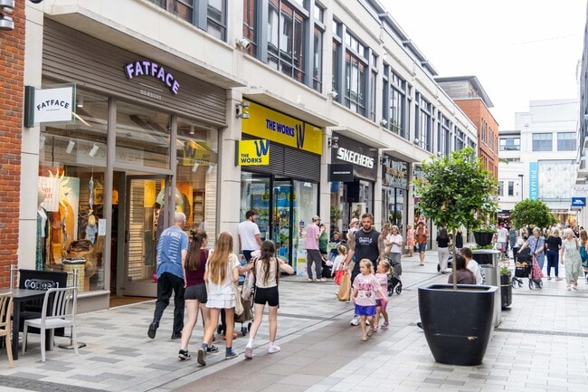 More details for Parkway, Newbury - Retail to Rent