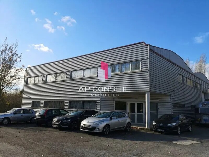 Industrial in Les Loges-en-Josas to rent Building Photo- Image 1 of 5