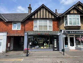 Beacon Hill Rd, Hindhead to rent Building Photo- Image 1 of 7