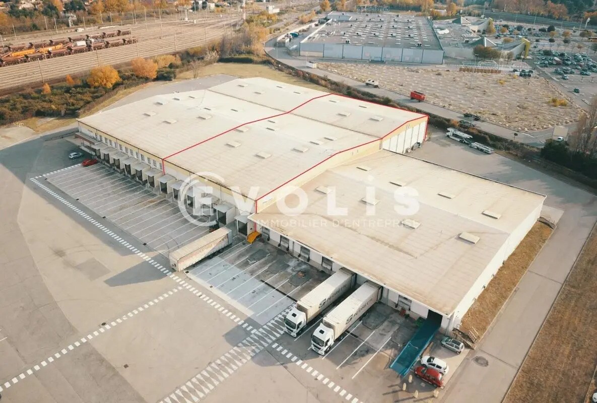 Industrial in Avignon to rent Aerial- Image 1 of 12