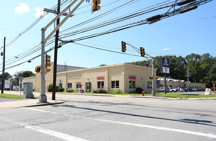 312 Main St, Hudson, MA for rent - Building Photo - Image 2 of 5