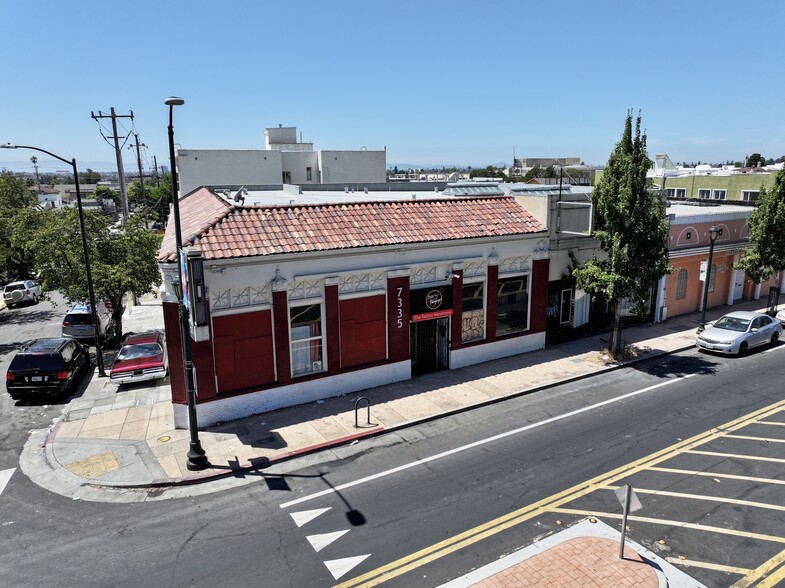 7327-7335 MacArthur Blvd, Oakland, CA for sale - Building Photo - Image 2 of 9