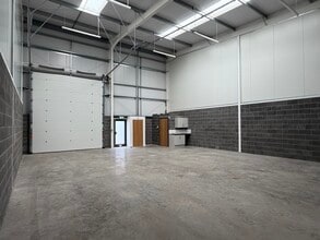 19 Cherry Farm Close, Malton to rent Interior Photo- Image 2 of 3