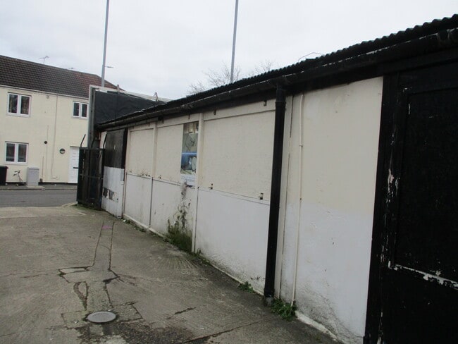 More details for 177-180 Manchester Rd, Swindon - Retail to Rent