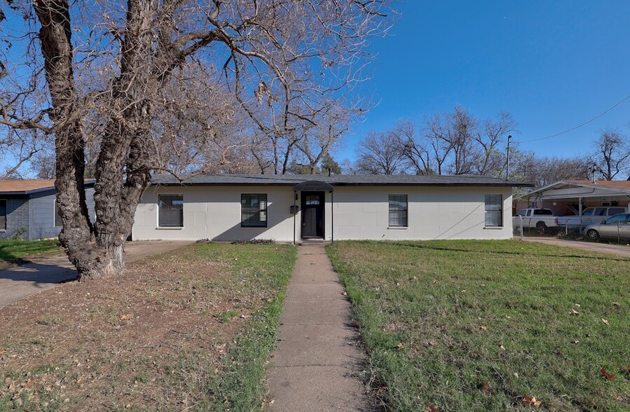 2028 W Ben White Blvd, Austin, TX for rent - Building Photo - Image 1 of 17