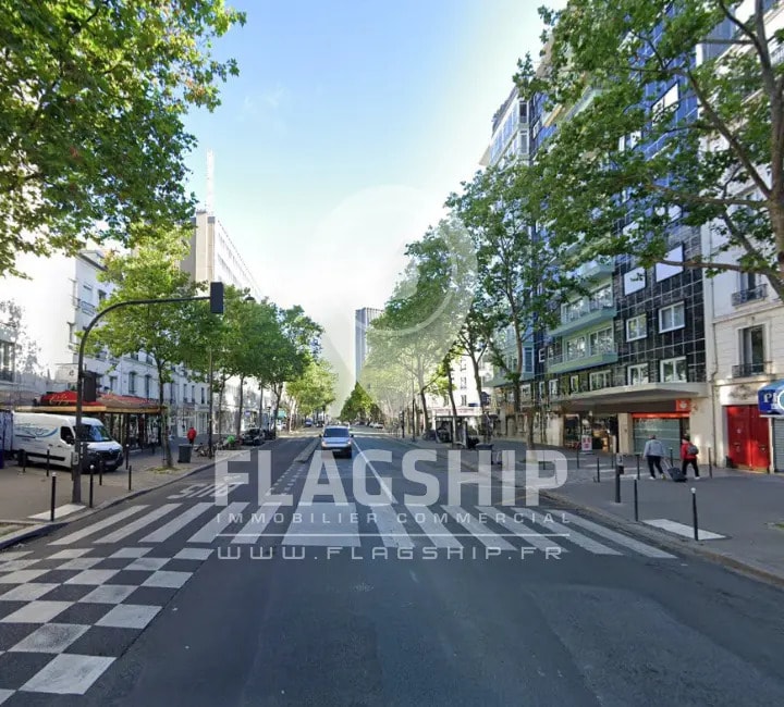 Location Commerce 526 m² - Photo 1