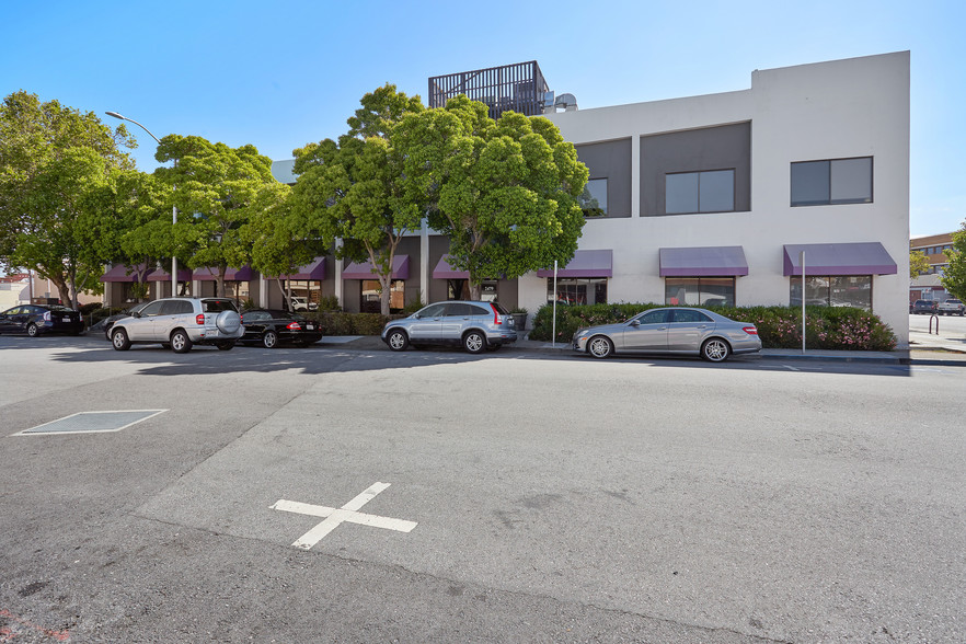 32 W 25th Ave, San Mateo, CA for rent - Building Photo - Image 1 of 8