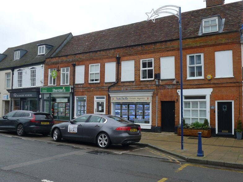 18-20 High St, Shefford to rent - Building Photo - Image 2 of 3