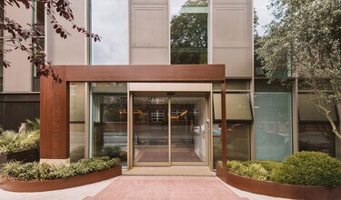 2A Mansel Rd, London to rent Building Photo- Image 2 of 4