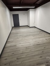 4303 S Bowen Rd, Arlington, TX to rent Interior Photo- Image 2 of 3