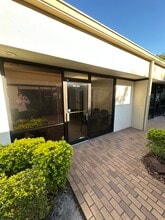 14902 Winding Creek Ct, Tampa, FL to rent Interior Photo- Image 1 of 10